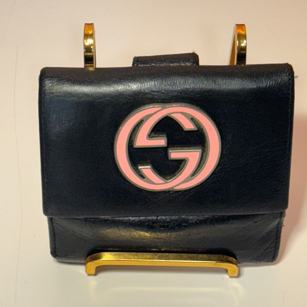 Gucci Black Leather Wallet with Pink Logo